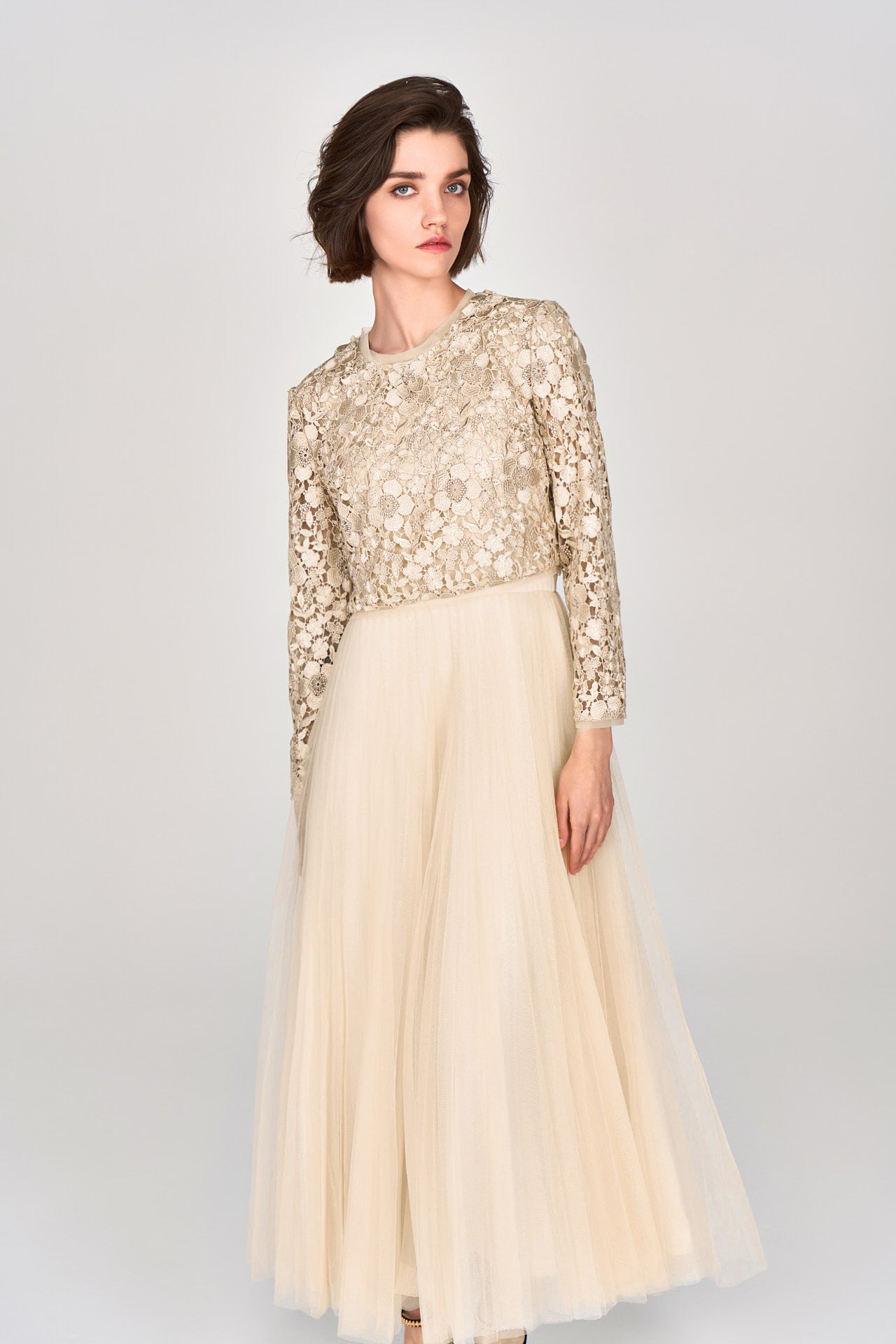 Beige Lace & Mesh Two-pieces Gown